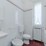 Guesthost - Retreat In Nervi -two Minutes From The