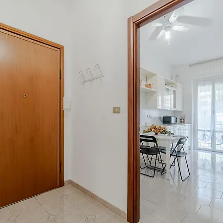 דירה Retreat In Nervi -two Minutes From The *